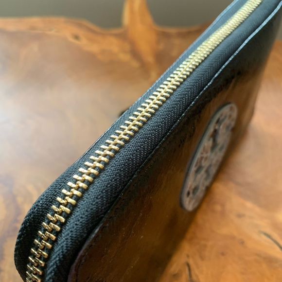 Tory Burch Wallet - Picture 6 of 9